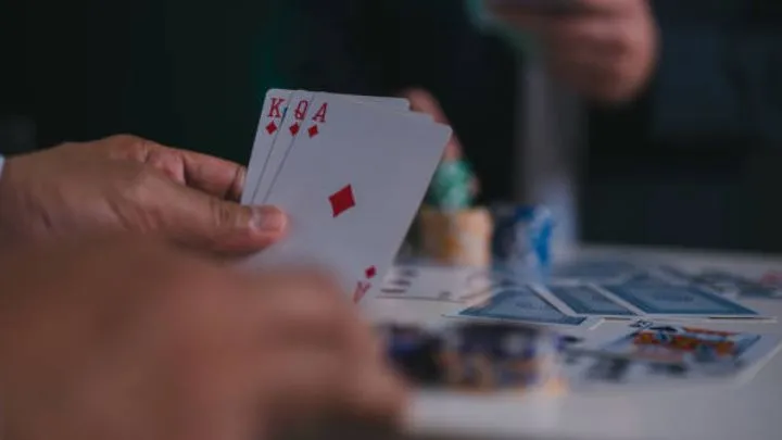 Các bước khi chơi Liêng